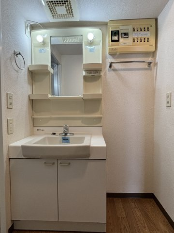【洗面所】