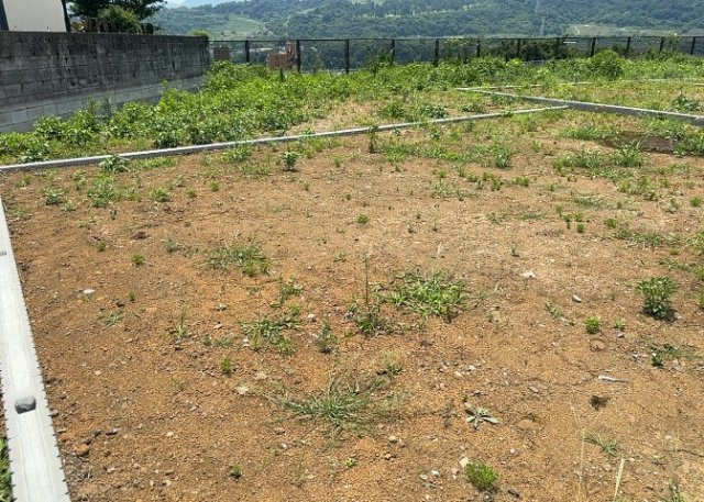 【外観】 | 土地の面積＝住宅面積ではありません。建ぺい率の問題などで、土地のある場所によって住宅を建てられる面積は限られています。高さもしかり、「土地」という言葉の中には、建築条件も含まれると考えておきましょう。