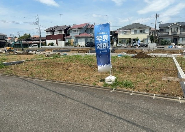 【外観】 | 販売されている全ての土地が、宅地用の土地であるとは限りません。都市計画法に基づき、基本的に住宅を建てることができるのは土地計画区であることに加え、市街化区域として定められている地域のみとなっています。