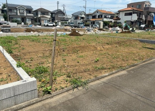 【外観】 | 物件の詳細については、現地を見てわかること以外に、役所や法務局などで調べないとわからないことがあります。そのため、現地に行く場合は、もしこの物件を買ったらどのような生活ができるかをイメージしましょう。