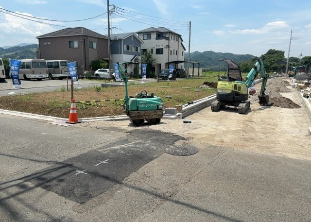 【外観】 | 最寄り駅が近いなどの交通アクセスが良い土地だと暮らしやすいですよね。通勤・通学の観点から土地を選ぶことも大切です！自身や家族のライフワークからあったの物件を探しましょう！当社営業がお力になります！