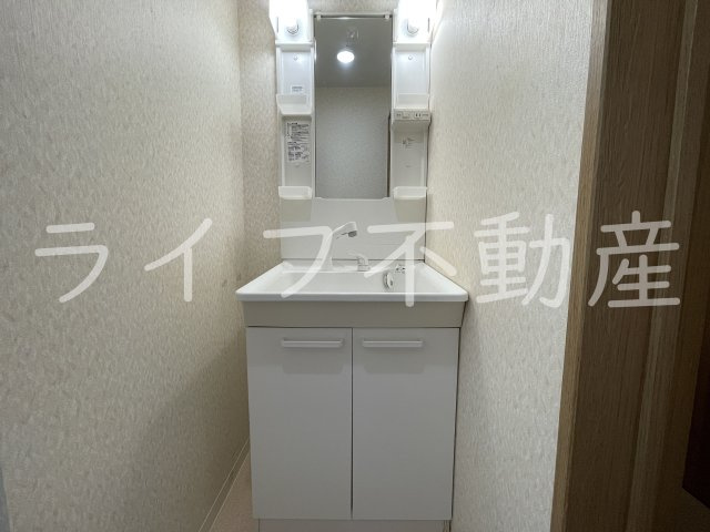 中小阪5丁目貸家の洗面所