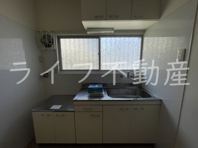 中小阪5丁目貸家のキッチン