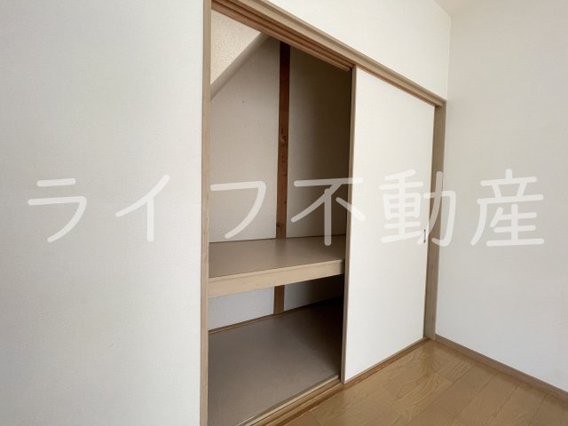 中小阪5丁目貸家の収納