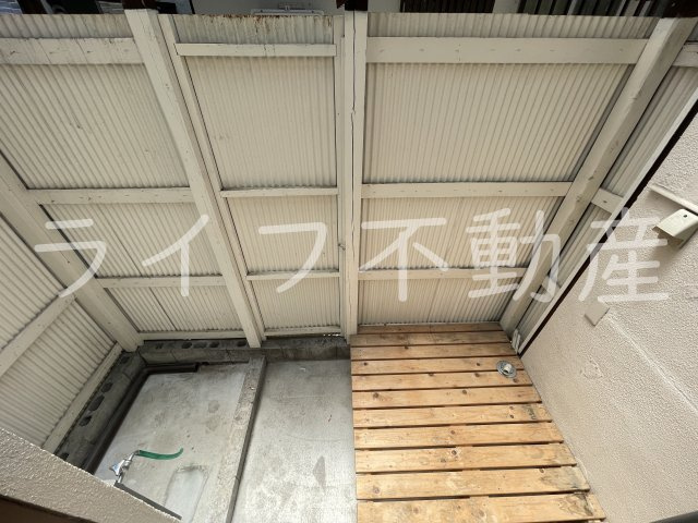 中小阪5丁目貸家のバルコニー