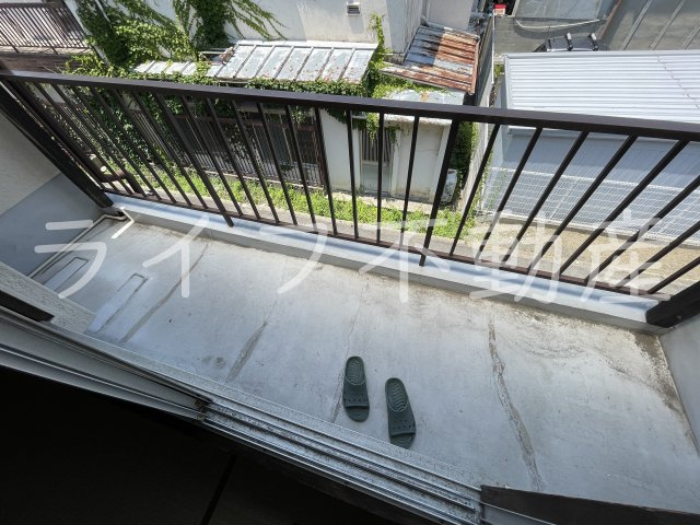 中小阪5丁目貸家のバルコニー