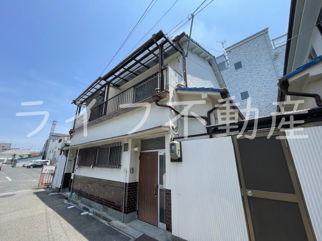 中小阪5丁目貸家の外観