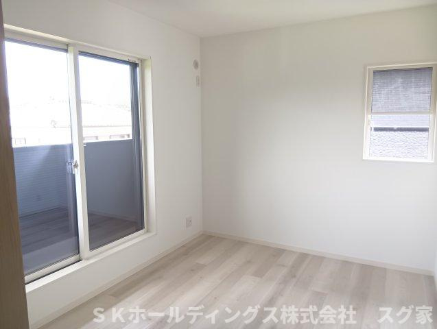 福知山市長田新築住宅１号地の洋室