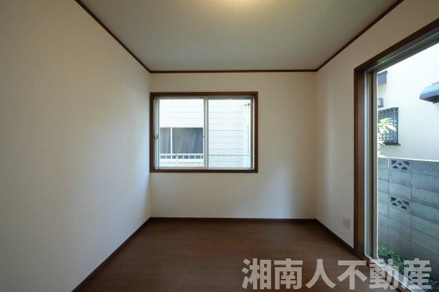 藤沢市西富２丁目１６－１２戸建ての和室|ゆったりとくつろげる和室です