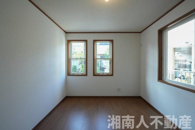 藤沢市西富２丁目１６－１２戸建ての洋室|使い勝手のいい洋室です