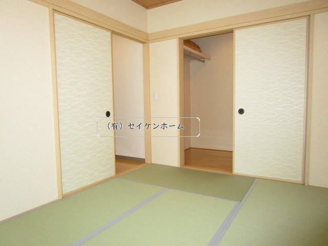 本庄市小島1丁目　　中古戸建の和室