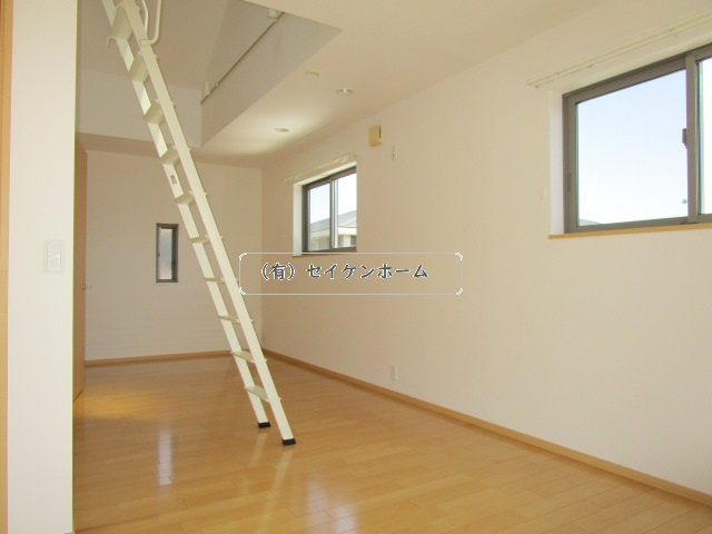 本庄市小島1丁目　　中古戸建の内装