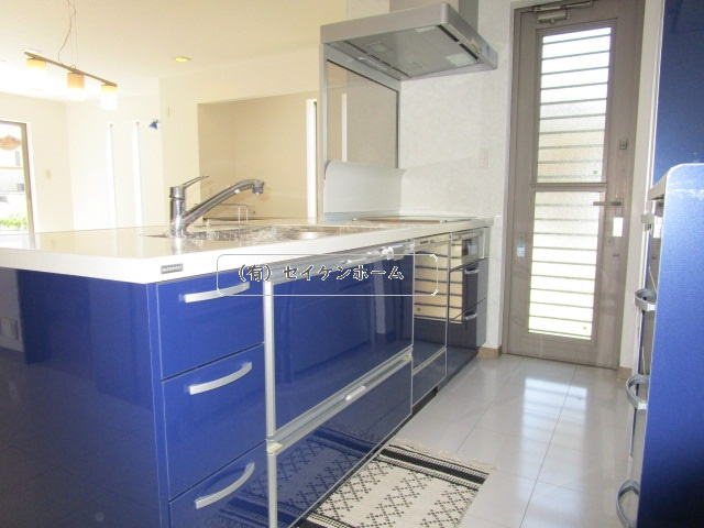 本庄市小島1丁目　　中古戸建のキッチン