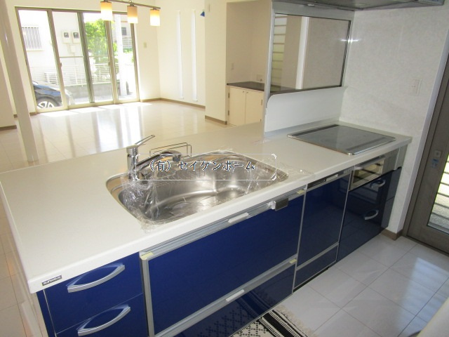 本庄市小島1丁目　　中古戸建のキッチン