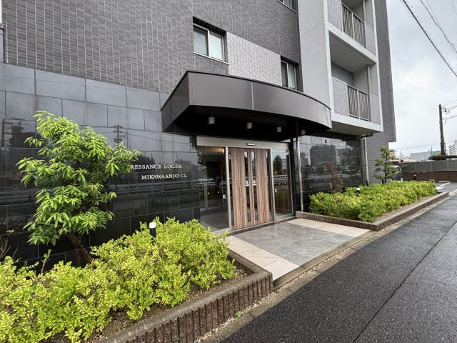 プレサンスロジェ三河安城CL　　刈谷市近郊の賃貸ならクラスホーム刈谷店のエントランス