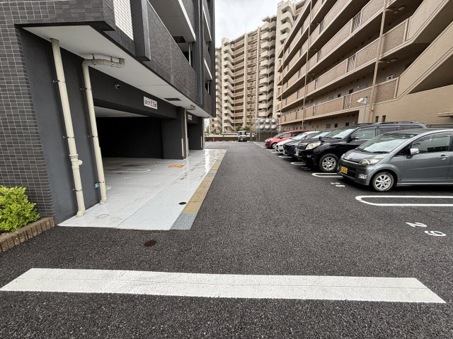 プレサンスロジェ三河安城CL　　刈谷市近郊の賃貸ならクラスホーム刈谷店の駐車場
