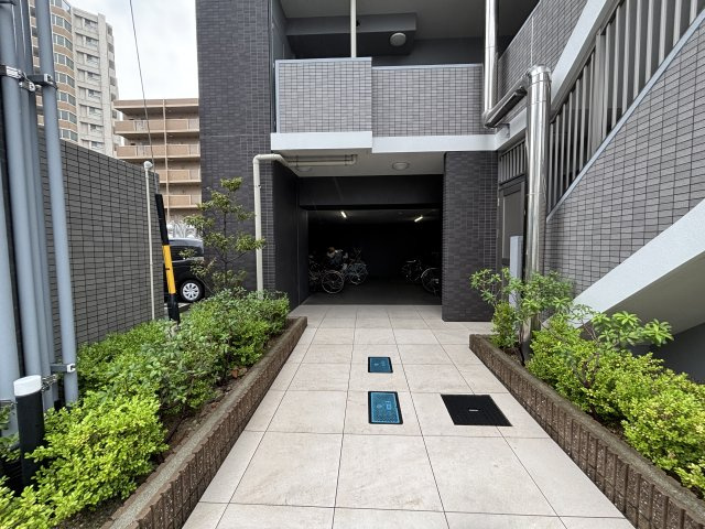 プレサンスロジェ三河安城CL　　刈谷市近郊の賃貸ならクラスホーム刈谷店のエントランス