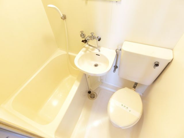 ハイツタキダニの浴室|同物件別部屋イメージ写真