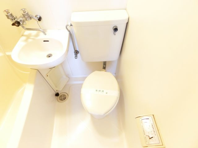 ハイツタキダニのトイレ|同物件別部屋イメージ写真