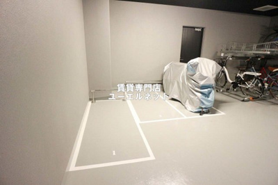 【その他共用部分】 | ラドゥセール江坂2 | バイク置き場