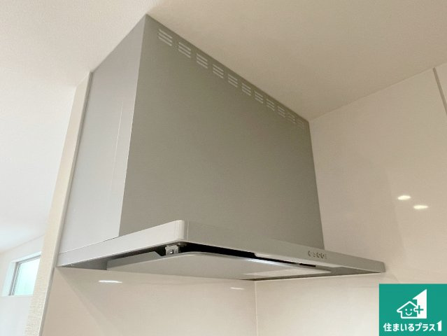 京都市西京区桂池尻町　第1期・第2期　新築一戸建ての設備|汚れにくいスロットフィルタでお手入れラクラク！ＬＥＤ照明付き！