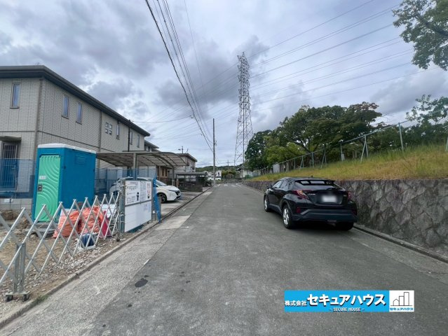 【今からご案内可能】名古屋市緑区神の倉 全2棟 1号棟（100,000円台～）の前面道路含む現地写真|事前予約にて現地ご見学いただけます！お気軽にお問い合わせください♪
■株式会社　セキュアハウス■
住宅ローンに強く、知識、経験豊富なスタッフ在籍
お客様に寄り添い、ご成約後もサポート致します