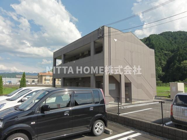 ワン・ピースⅡの駐車場|敷地内駐車場に空きがあります＊