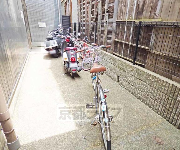 ウエストポイント堀のその他共用部分|駐輪場有り