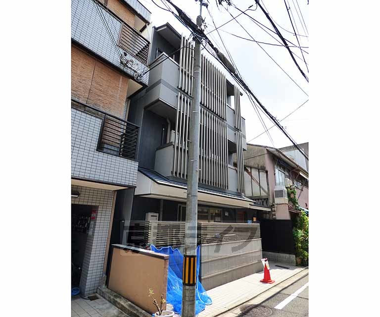 ウエストポイント堀の外観