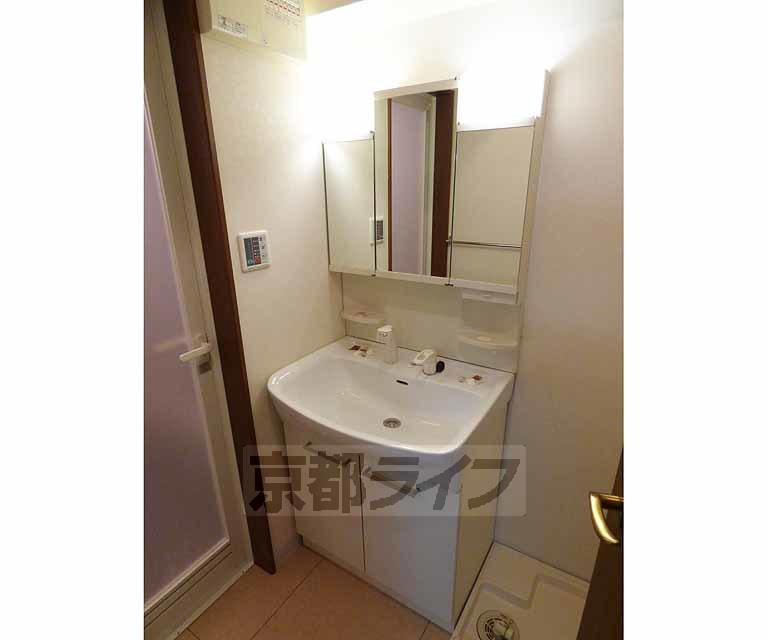 ウエストポイント堀の洗面所