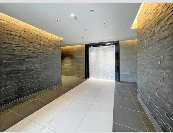 S-RESIDENCE東三国amanteのロビー