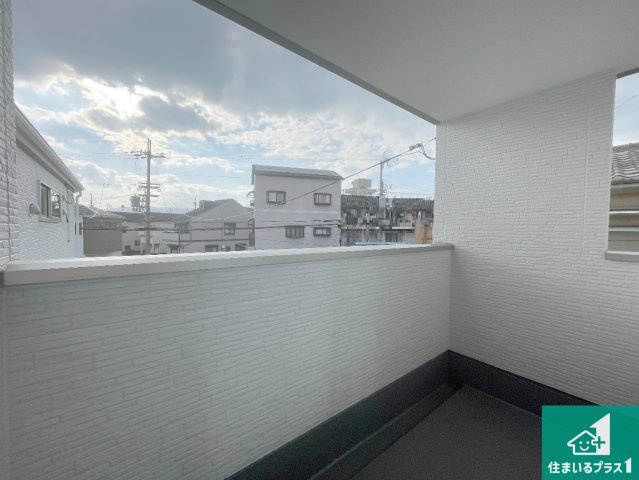 京都市西京区桂池尻町　第1期・第2期　新築一戸建てのバルコニー|急な雨でも安心のインナーバルコニー！