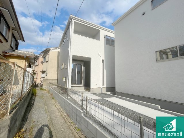 京都市西京区桂池尻町　第1期・第2期　新築一戸建ての外観|安心の10年保証！外観を美しく保ち、雨水で汚れを落とします！気になることがありましたら、お気軽にお問い合わせください！