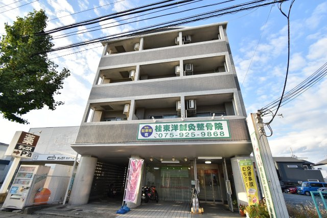 アルテハイム桂の外観
