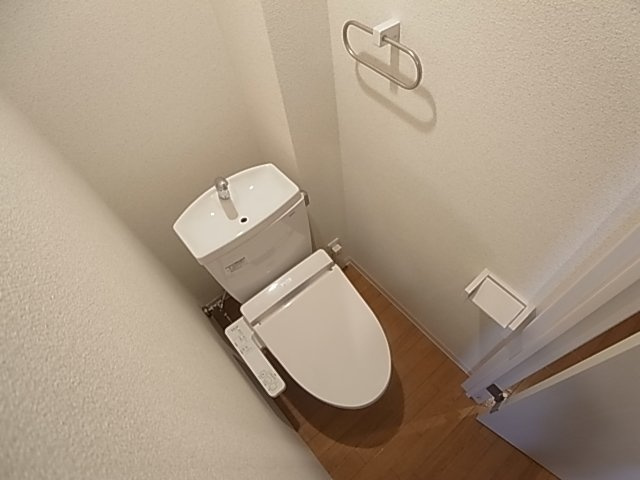 神戸市須磨区白川台７丁目の賃貸マンションのトイレ