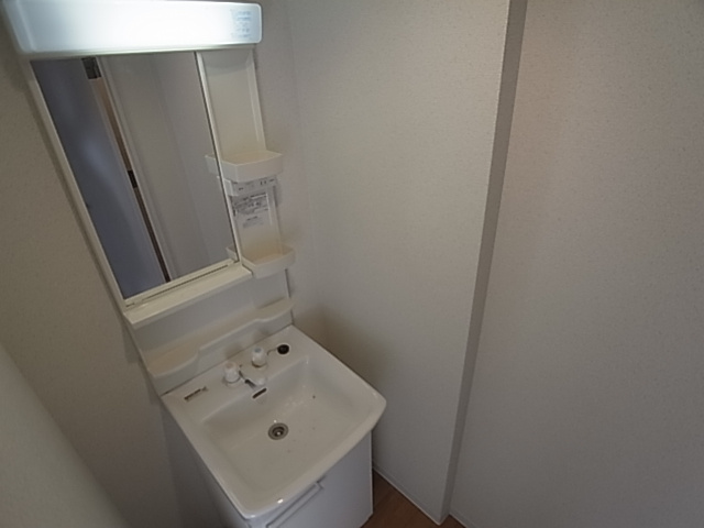 神戸市須磨区白川台７丁目の賃貸マンションの洗面所|独立洗面台