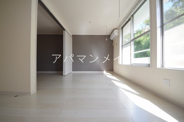 【居間・リビング】 | 戸塚周辺ならアパマンメイトへＬｅｔｓ Ｇｏ ！