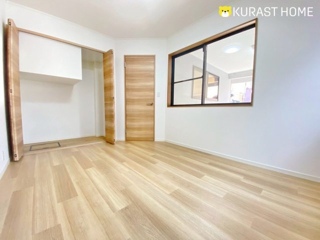 長岡京市東神足1丁目　中古戸建の洋室