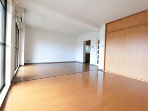 【居間・リビング】