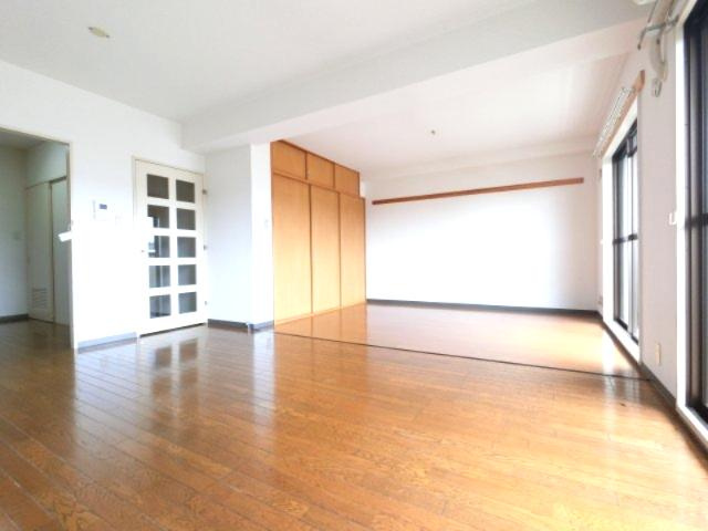 【居間・リビング】