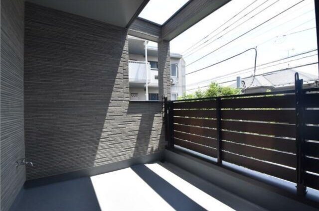 【バルコニー】 | 宮前４丁目～「久我山」駅８分・新築戸建～