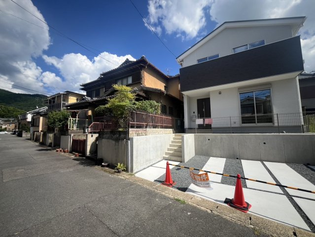 ◆全居室２面採光◆並列駐車２台可能◆４ＬＤＫ◆伏見区日野岡西町１期の外観|外観