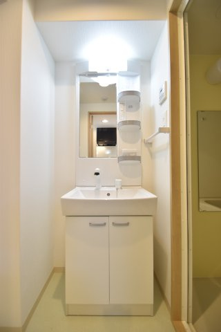 大阪市都島区都島中通２丁目の賃貸マンションの洗面所