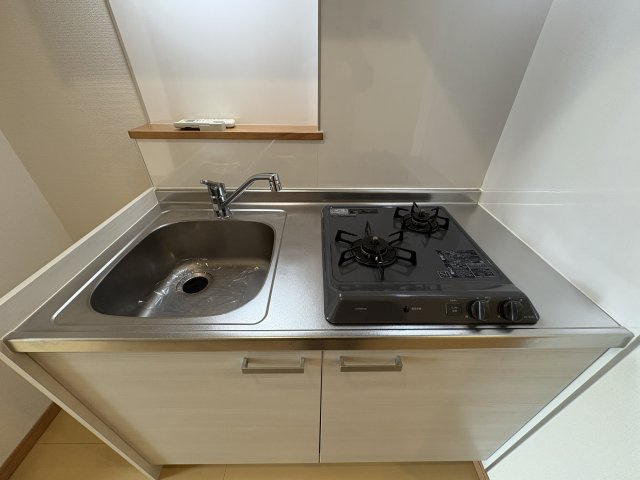 神戸市須磨区関守町２丁目のハイツのキッチン