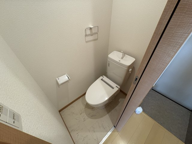 神戸市須磨区関守町２丁目のハイツのトイレ