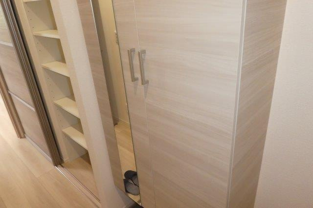 ベル・ポストの内装|シューズボックス