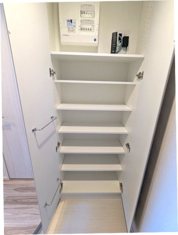 GEO ENT AKIHABARAの玄関|収納豊富なトールタイプのシューズBOXです