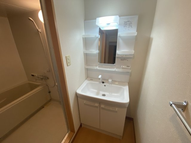 キャッスルコート飾磨の洗面所