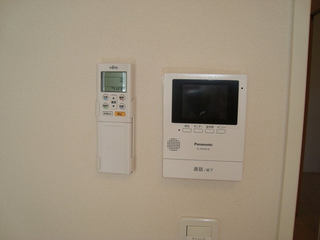 クレール神宮の設備|カメラ付インターホン