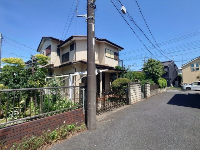 国分寺市内藤２丁目・売地の外観|現地（北西側より撮影）　現況、建物あり